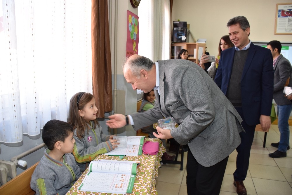 Dursunbeyde ‘Küçük Küçük Dünyayı Biriktiriyoruz Projesi