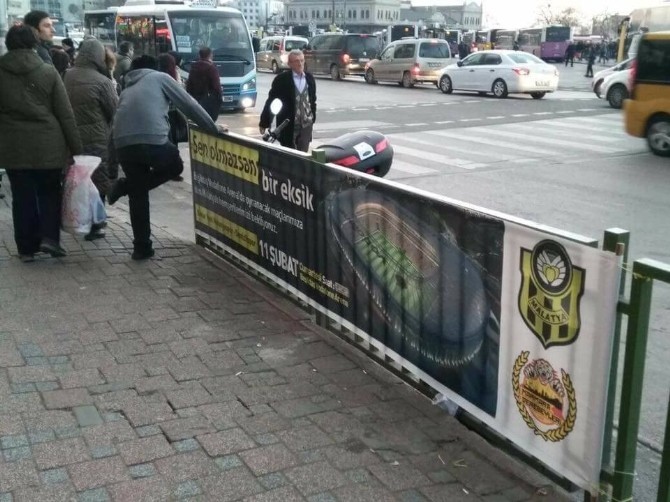 Evkur Yeni Malatyasporun Maça Davet Afişleri İstanbul Sokaklarına Asılmaya Başlandı