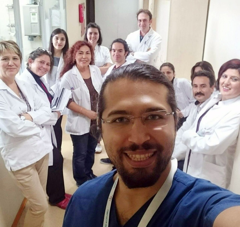 Fetöden Açığa Alınan Doktor İntihar Etti