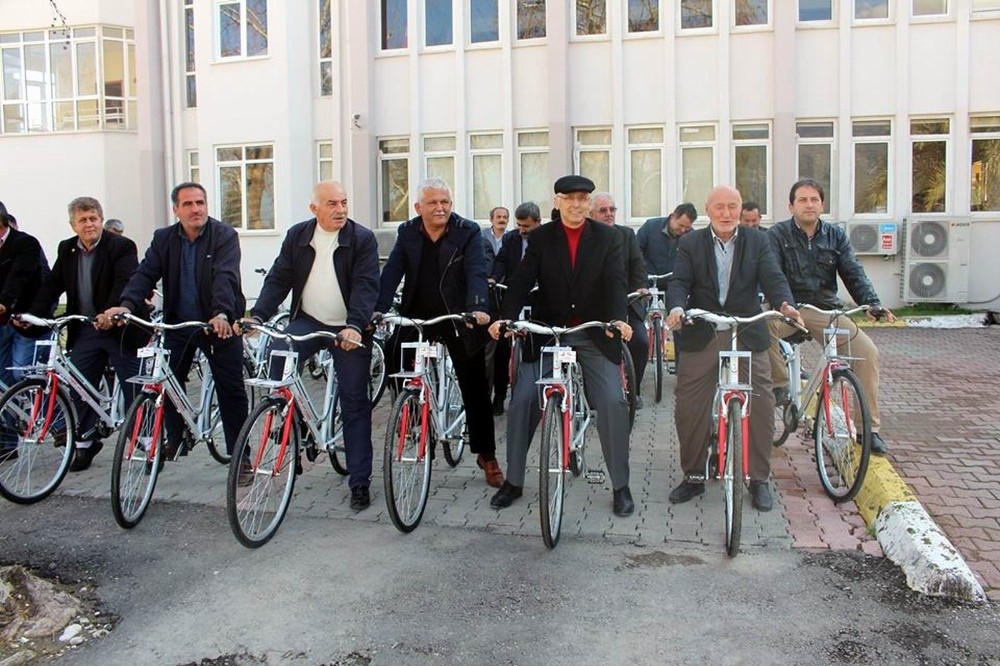 Finikeli Muhtarlara Bisiklet
