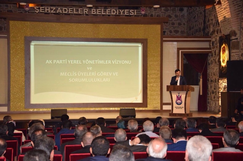 Genel Merkezden Ak Partili Meclis Üyelerine Eğitim