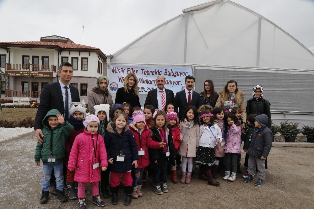 Gölbaşıda Minik Eller Toprakla Buluştu