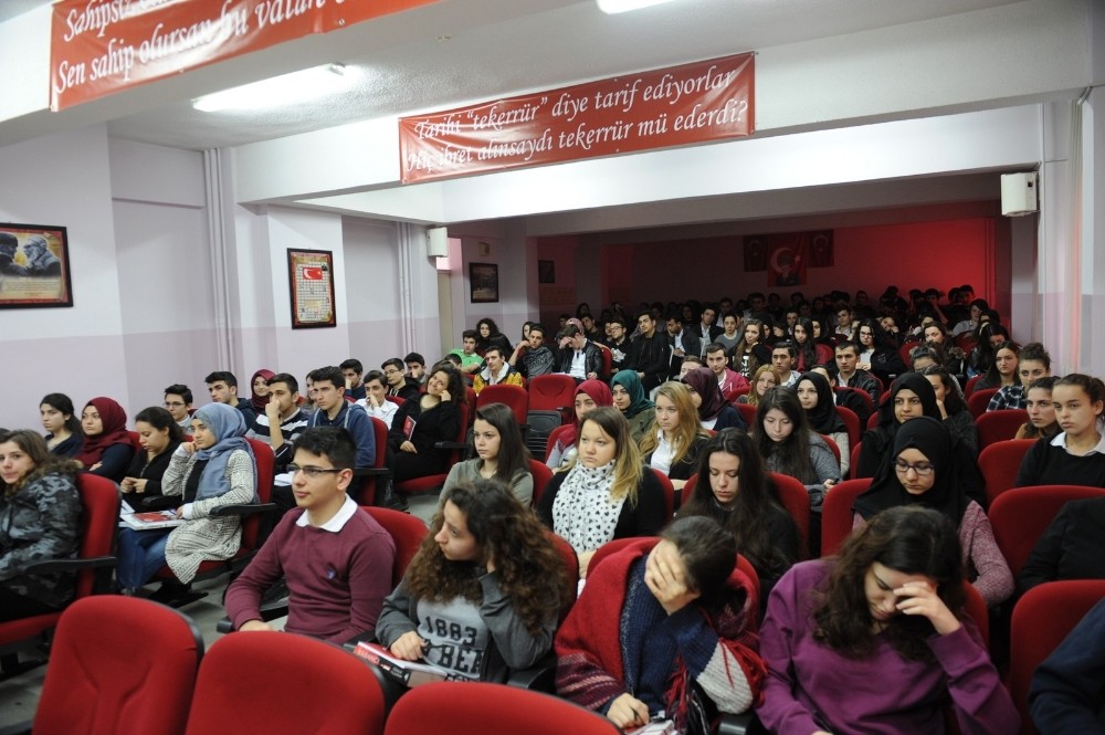 Gürsu Belediyesinden Öğrencilere Kaygı Semineri