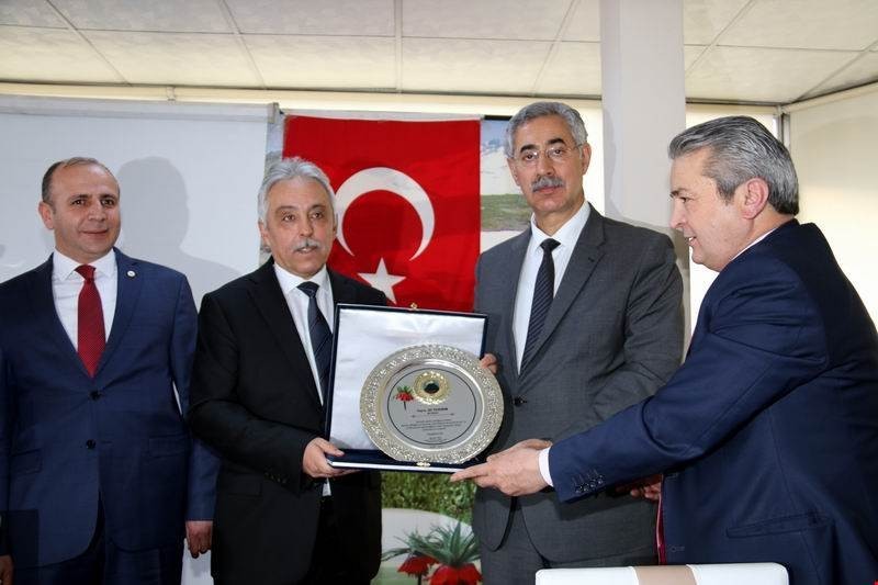 Hatsodan Defterdar Yıldırıma Plaket