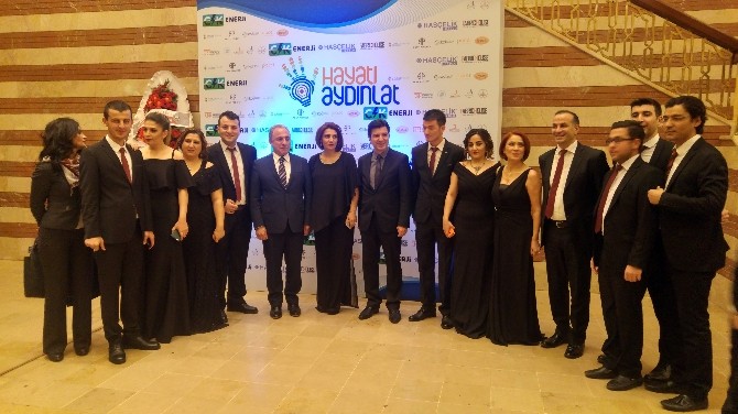 ‘Hayatı Aydınlat Konserinde Özel Çocuklara Destek