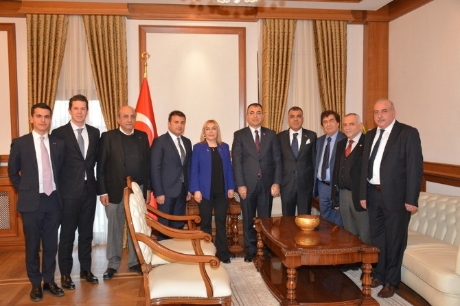 İş Dünyası Temsilcileri Vali Toprakı Ziyaret Etti