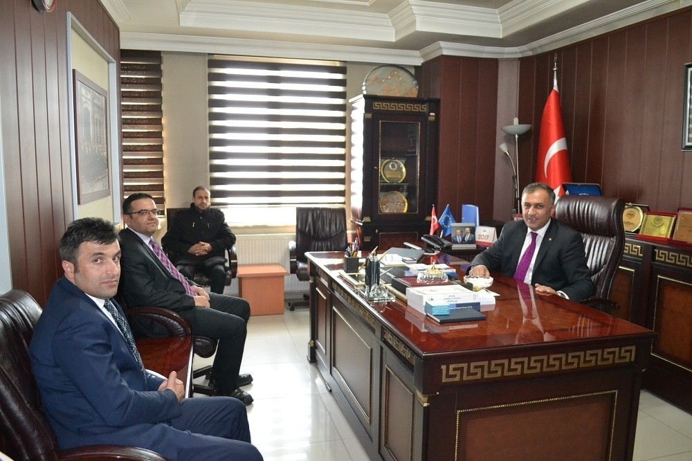 İş-Kur İl Müdürü Kızılkayadan Yüksekovaya Ziyaret