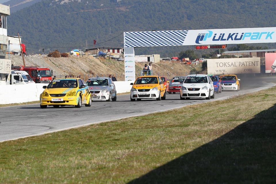 İzmirde İki Büyük Yarış, İki Büyük Heyecan