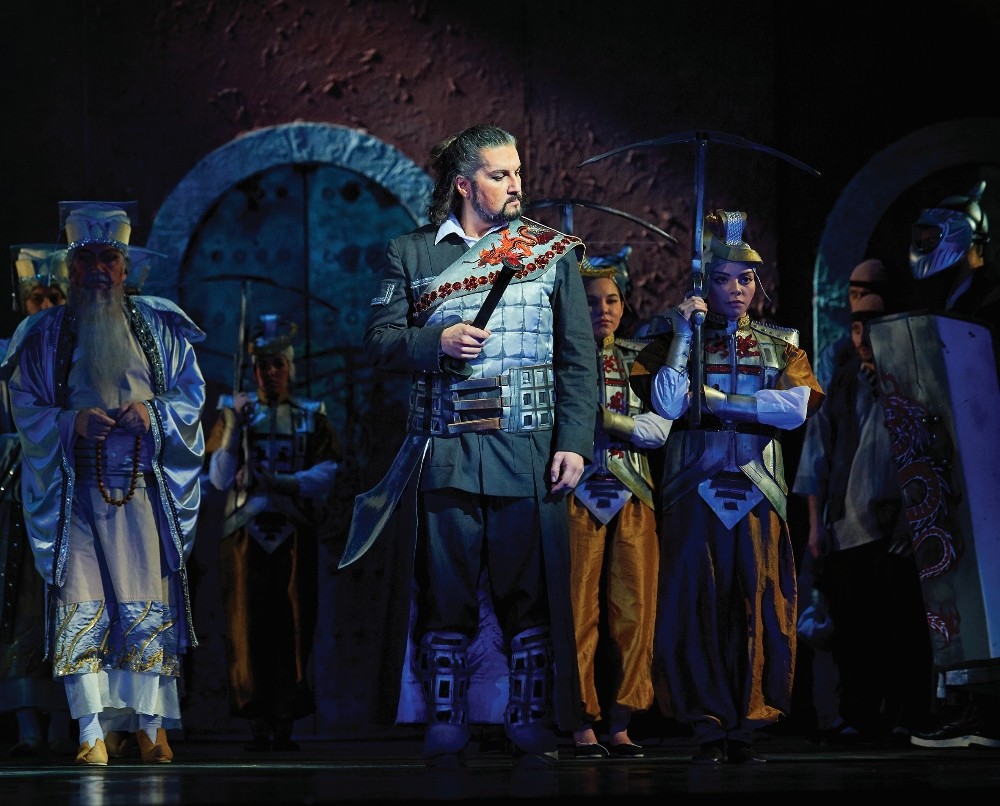 İzmiri Gururlandıran Tenor