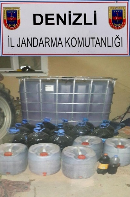 Jandarmadan Kaçak Sigara Ve İçki Operasyonu: 4 Gözaltı