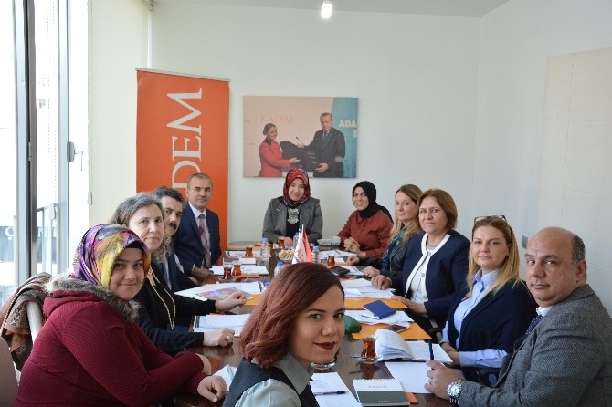 Kademden “Geleceğe İşbaşı Projesi”