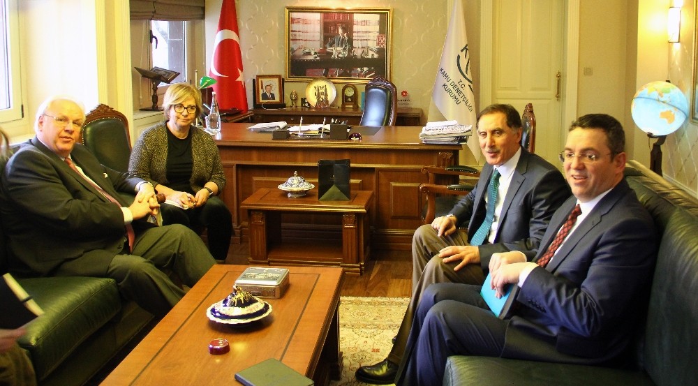 Kamu Başdenetçisi Malkoç: “Özellikle Son Gelişen Olaylar Göçmenler Açısından Tedirgin Edicidir