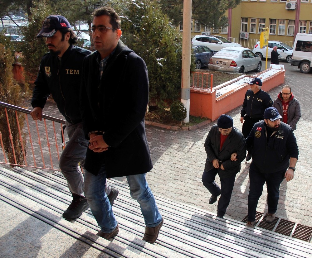 Karabükte Fetö Operasyonunda 7 Kişi Adliyeye Sevk Edildi