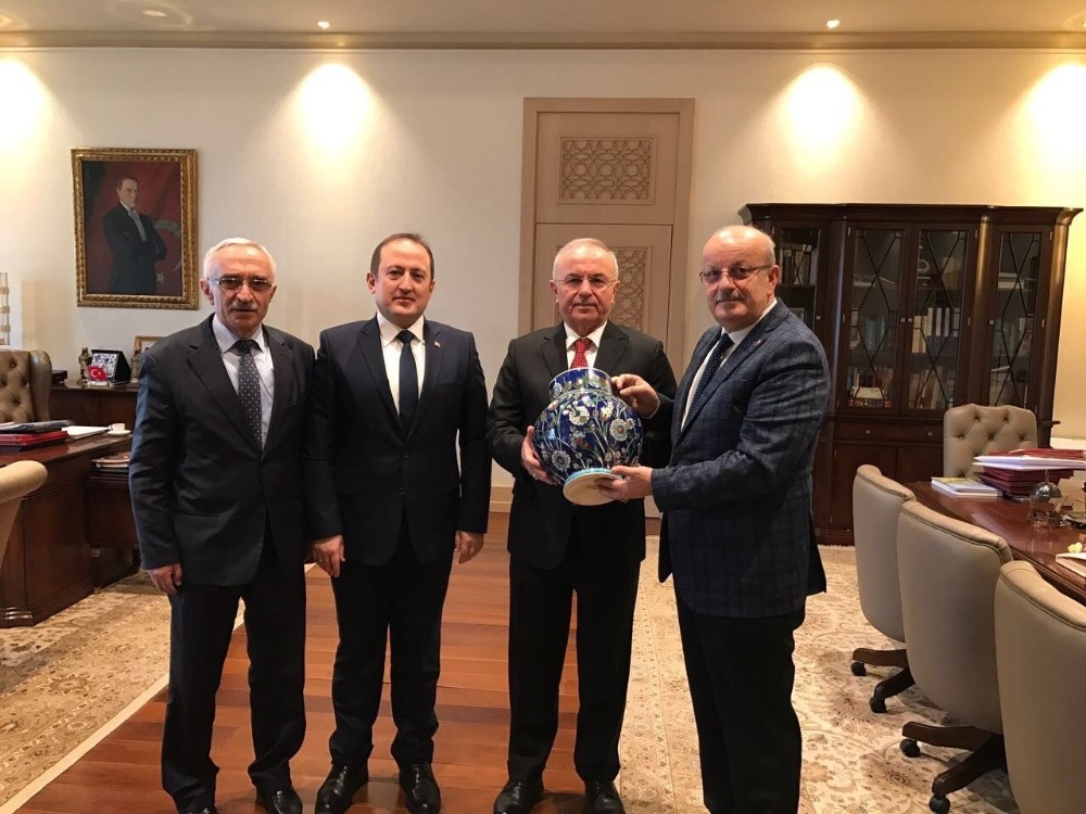 Kaymakam Ve Başkandan Külliye Ziyareti