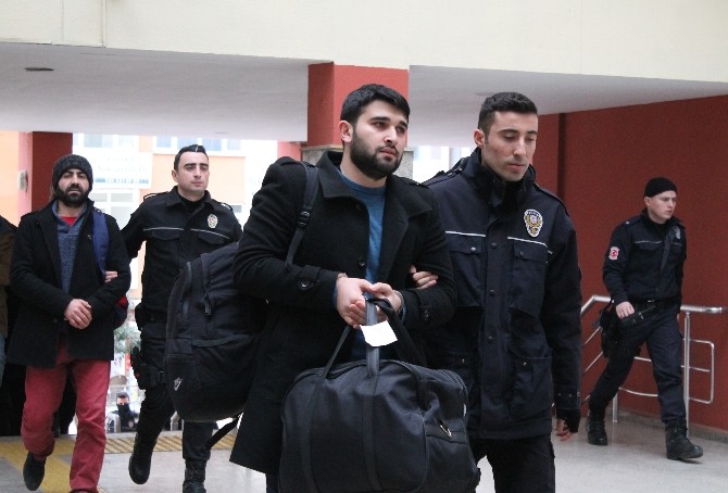 Kocaelide 15 Kişi Fetöden Adliyede
