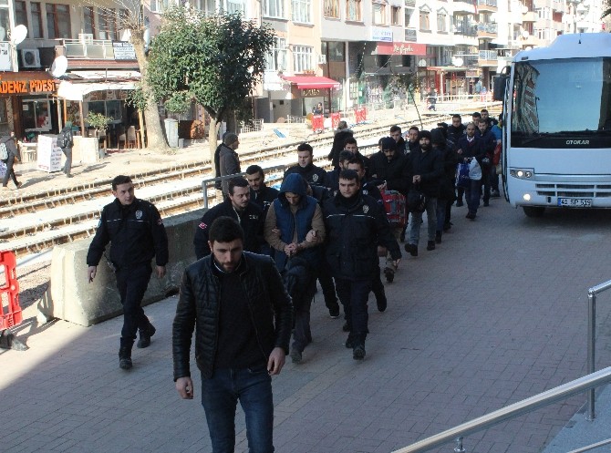 Kocaelide Fetö Operasyonunda 11 Polis Memuru Adliye Sevk Edildi