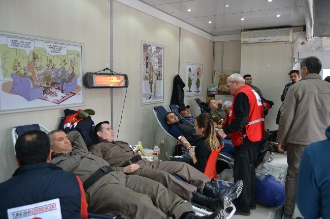 Kuluda Jandarmadan Kan Bağışı