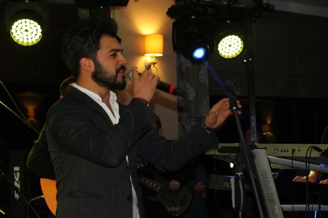 Kuşadasında Erken Sevgililer Günü Kutlaması