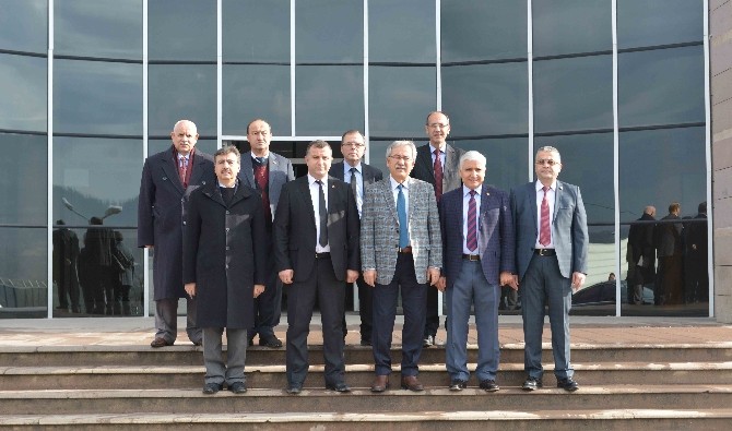 Meclis Üyelerinden Kutlubey Kampüsüne Övgü