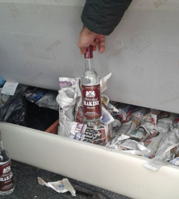 Milasta 160 Adet Bandrolsüz İçki Ele Geçirildi