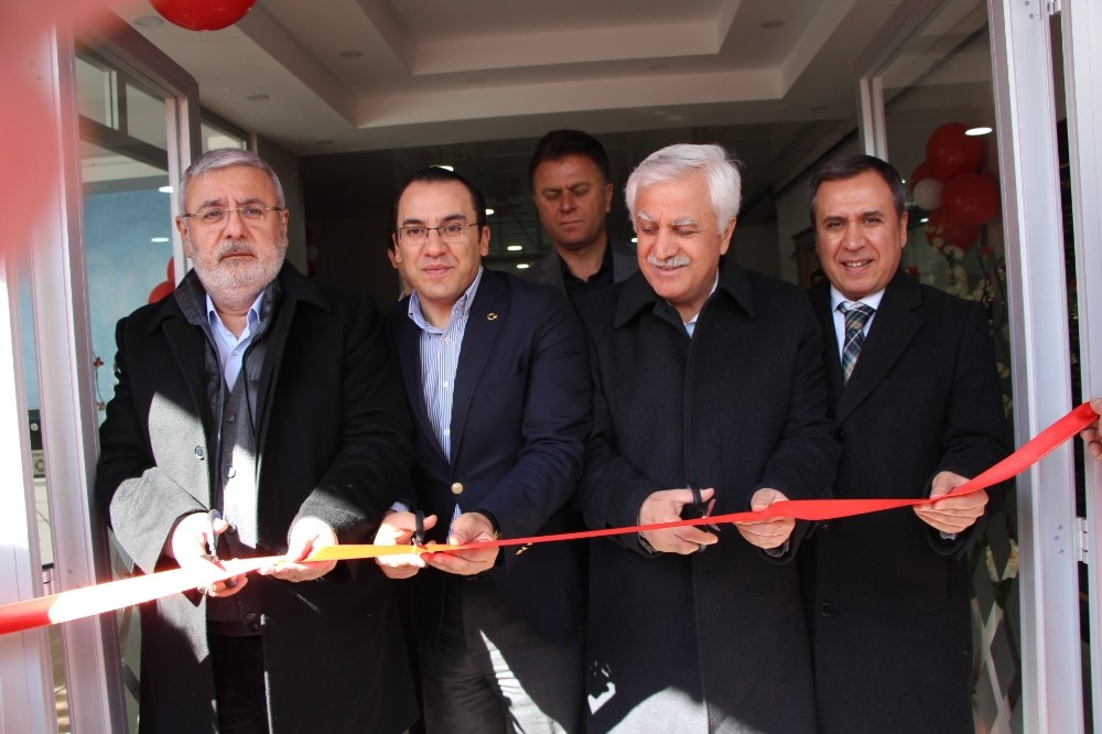 Milletvekili Metiner Özel Kurs Merkezinin Açılışını Yaptı