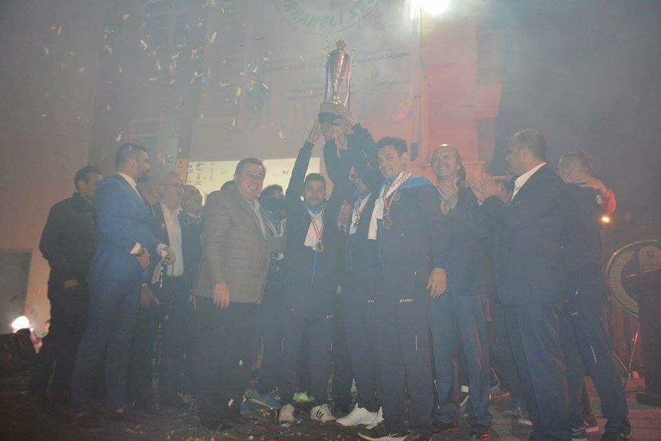 Namağlup Şampiyona Görkemli Kutlama