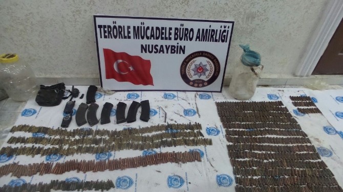 Nusaybinde Mezarlıkta Pkkya Ait Mühimmat Ele Geçirildi