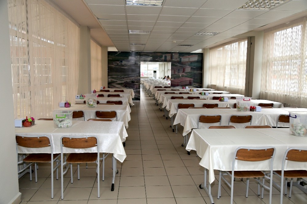 Odüde Yemekhane Kapasitesi Arttı