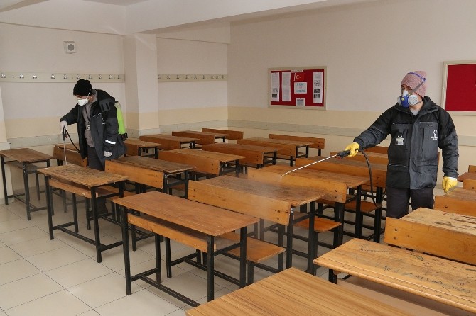 Orduda Okullar İlaçlanıyor