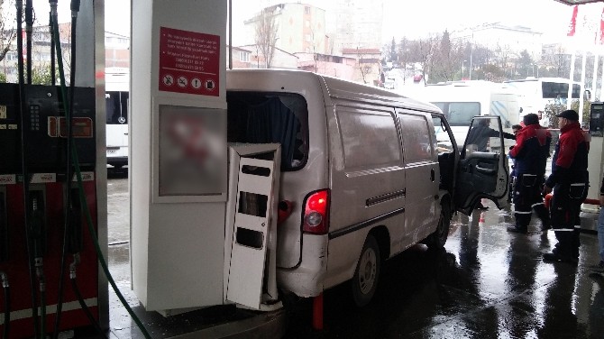 (Özel Haber) Benzin İstasyonunda Facianın Eşiğinden Dönüldü