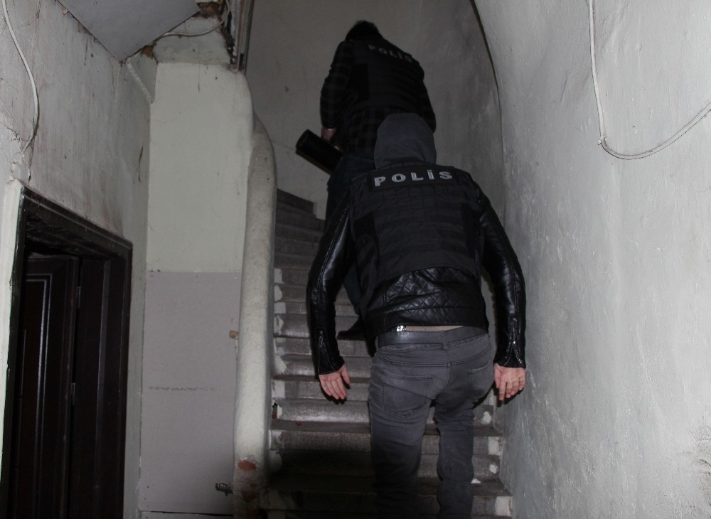 (Özel Haber) Beyoğlunda Nefes Kesen Narkotik Operasyonu