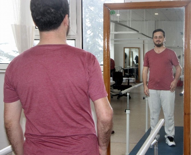 (Özel Haber) Yürüyemez Denilen Genci Bir Ayda Yürüttü