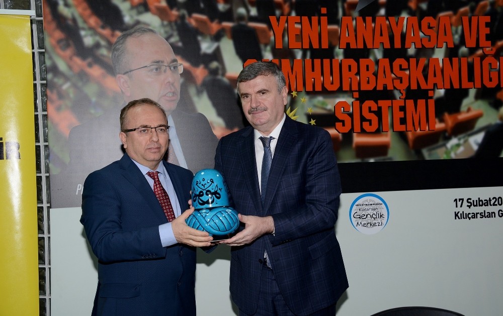 Prof.dr.birol Akgün, “Yeni Anayasa Ve Cumhurbaşkanlığı Sistemi”Ni Anlattı