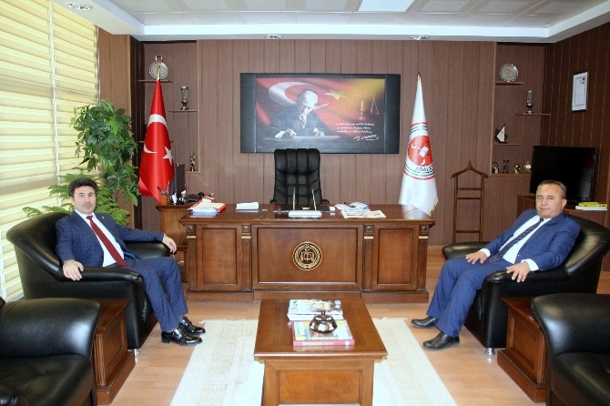 Rektör Karacoşkuna Ziyaretler Sürüyor