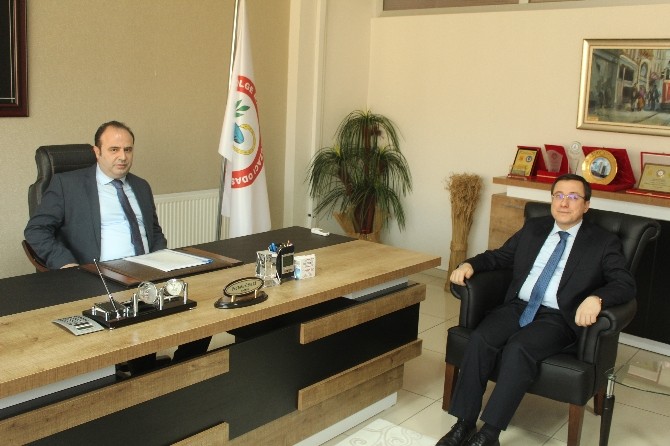 Rektör Kızılay Eczacılar Odasını Ziyaret Etti