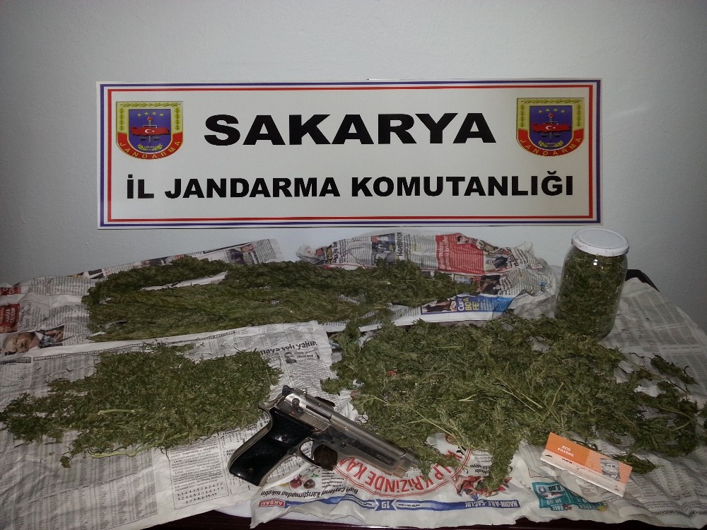 Sakaryada 820 Gram Kubar Esrar Ele Geçirildi