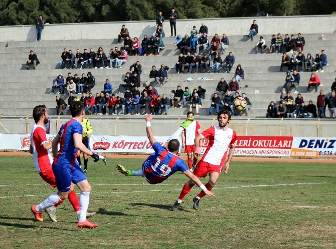 Salihli Kocaçeşmespordan Bol Gollü Galibiyet