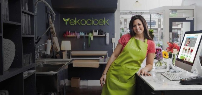 Sevgililer Günü Çiçekçilerin Yüzünü Güldürüyor