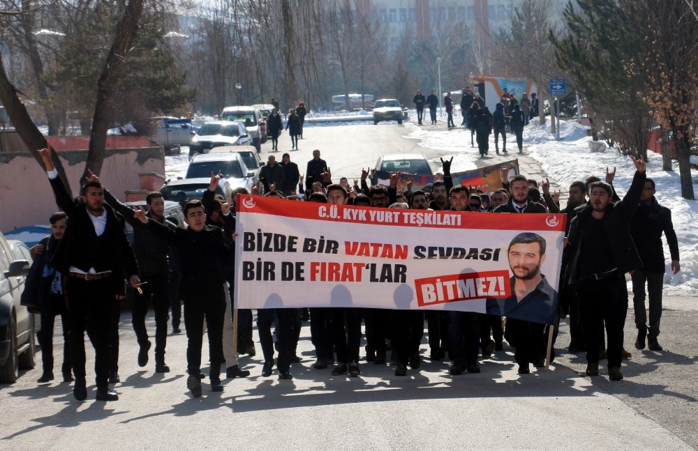 Sivasta Ülkücüler Fırat Yılmaz Çakıroğlu İçin Yürüdü