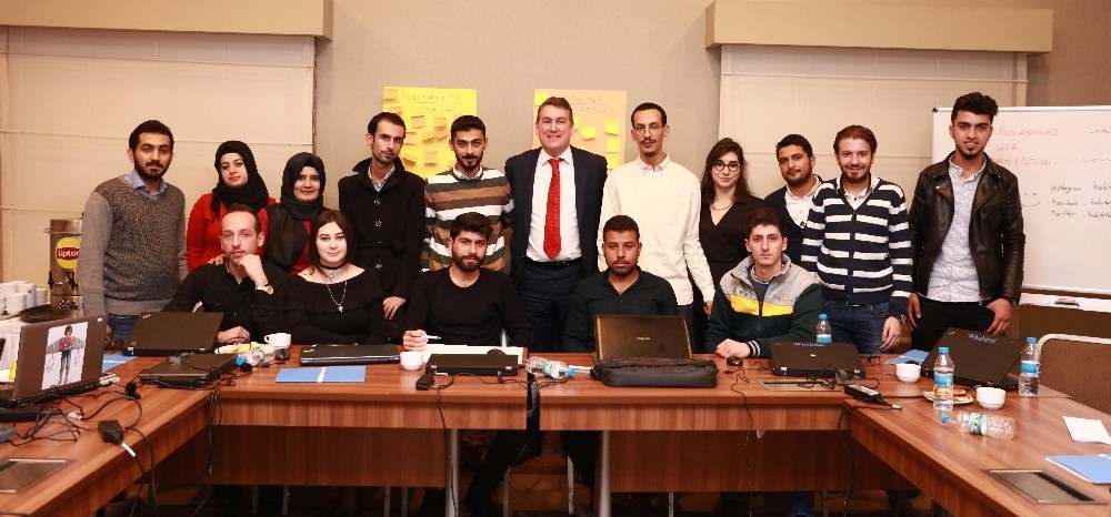 Suriyeli Çocuklara Kodlama Eğitimi