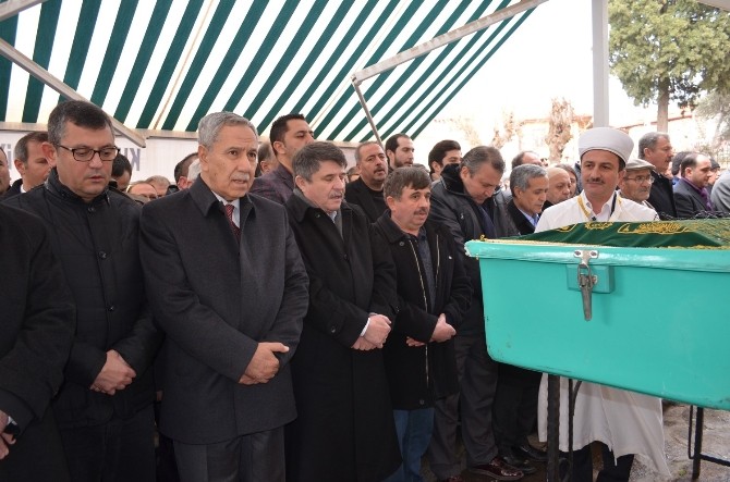 Tanrıverdinin Babası Toprağa Verildi