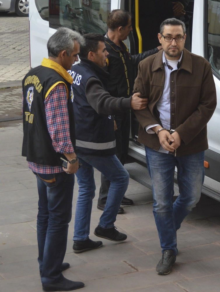 Turgutluda Fetöden 3 Kişi Tutuklandı