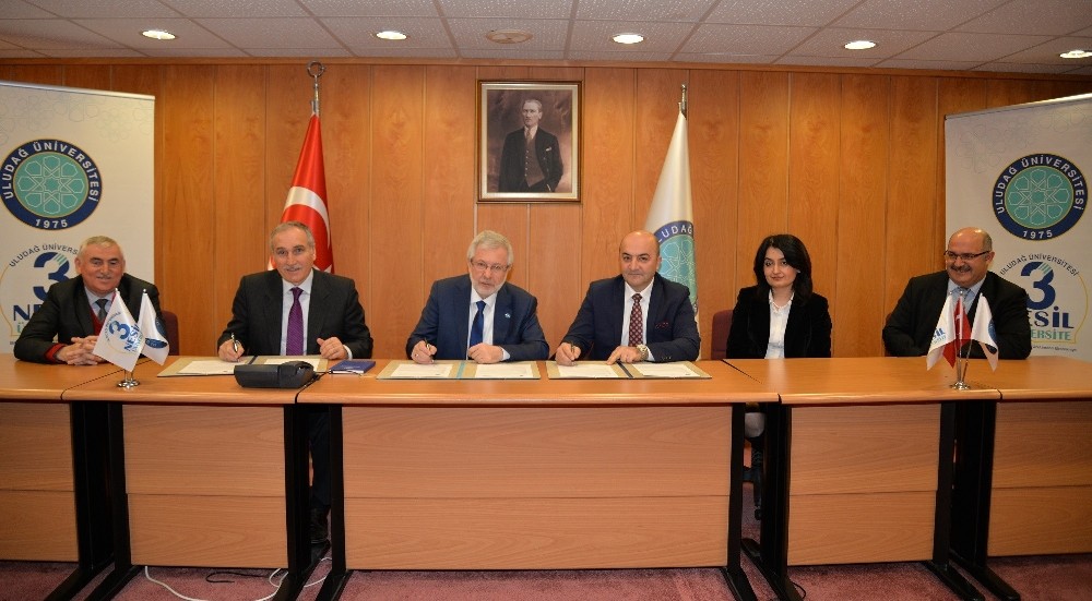 Türkçe Ve Bilgisayar Öğretmeni Adaylarına Özel Burs