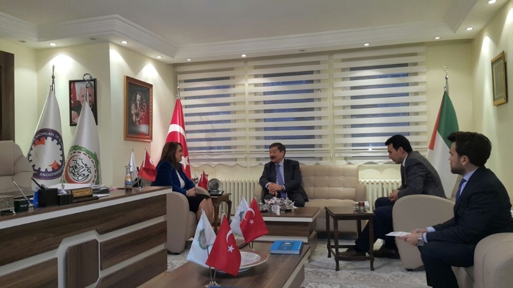 Türksoy, İş Dünyası Genel Merkezini Ziyaret Etti