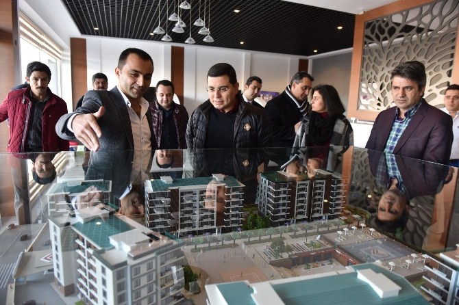 Tütüncü, Kepezde Yükselen İnşaatları İnceledi