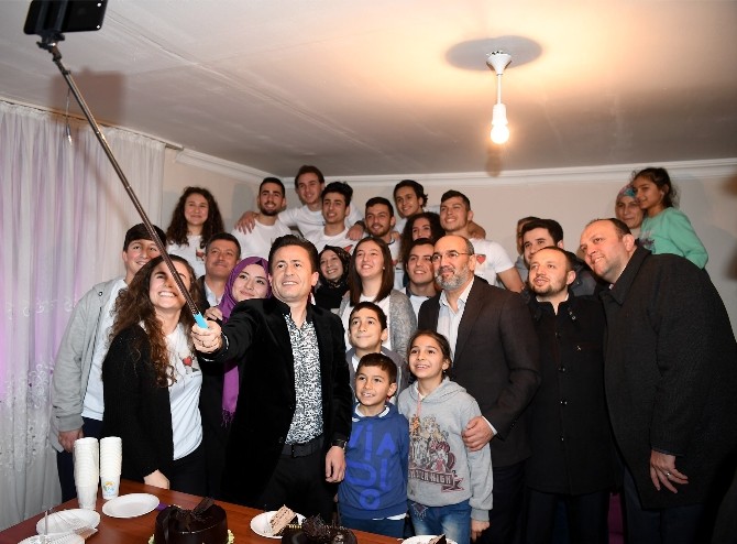 Tuzla Belediyesi Gençlik Merkezi, Kalplerden Kalplere Köprüler Kuruyor