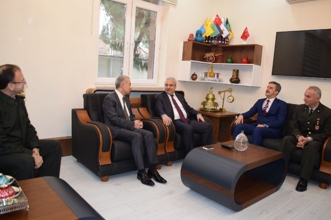 Vali Güvençerden Turgutluya Ziyaret