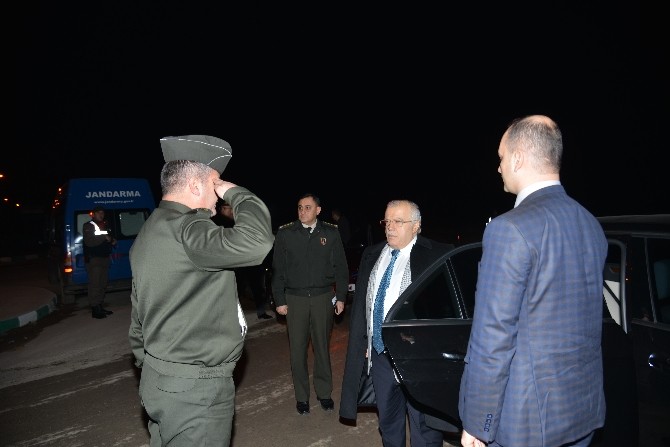 Valide Polis Ve Jandarma İle Huzur Operasyonuna Katıldı