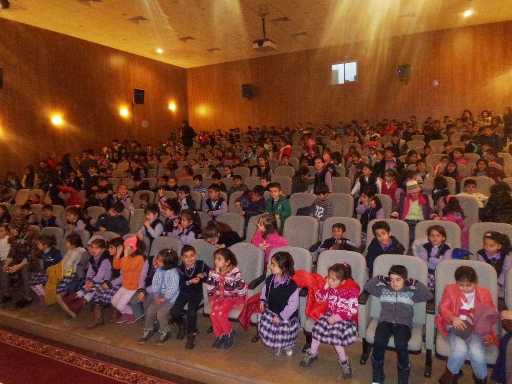 Vanda Küçük Mucitler Bilim Gösterisi