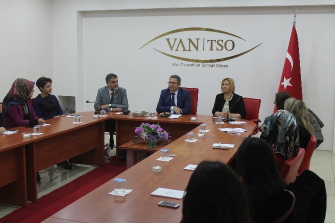 Vanda “Yönetici Asistanım Olur Musun?” Projesi